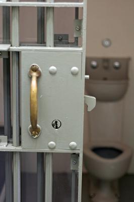 Android phones need to give root access. Now!